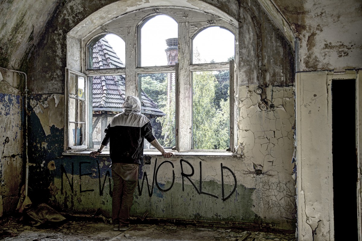 new_world_order_newworld_beelitz_heilst_dten_hdr_spray-126608.jpg