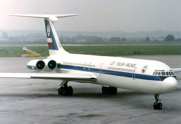 LOT-Ilyushin-IL-62-SP-LAA-PRG-8-8-77-Gerhard-Plomitzer-airliners-net-768x527.jpg