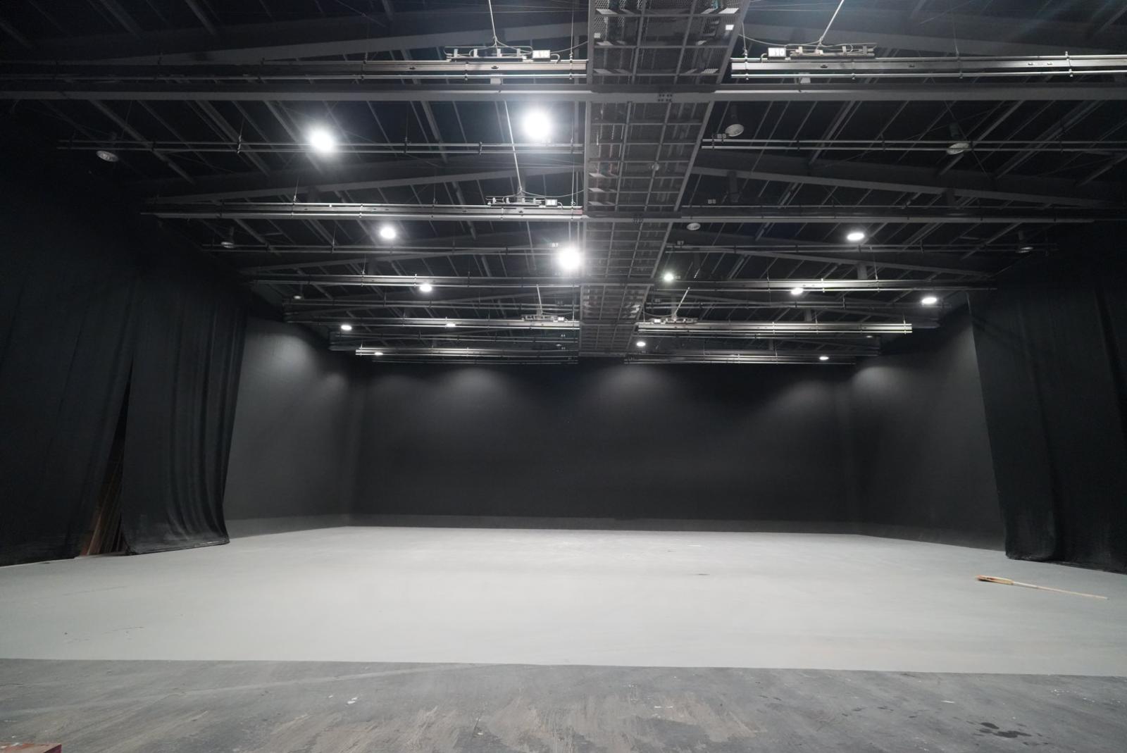 내각 b동 메인홀.jpg